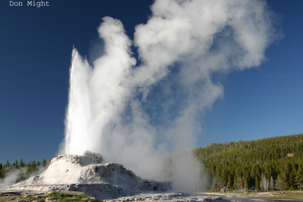 Castle Geyser‏ – پارک ملی یلو استون – آمریکا ‏‏‎  