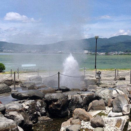 Suwako Geyser‏ – ژاپن